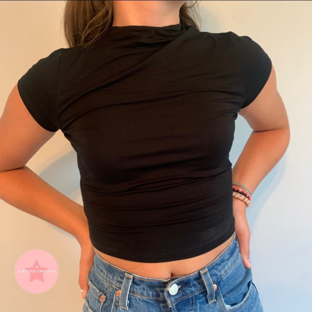 crop top